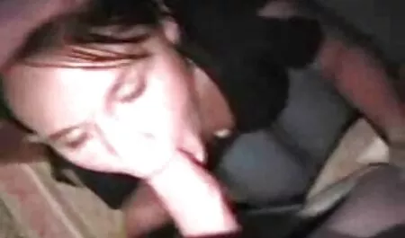 Kawa w łóżku i kogut filmy porno w kinie w dupę