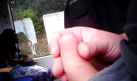 Rosyjska dziewczyna pieprzy faceta w polskie darmowe filmiki erotyczne toalecie