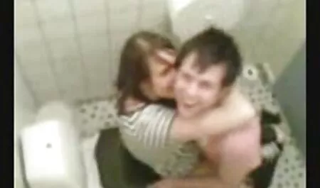 Blondynka i brunetka z filmy porno za darmo po polsku dużą ilością mężczyzn