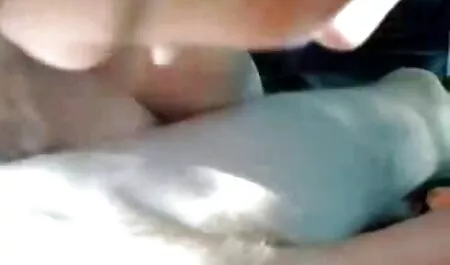 Nieśmiała nieśmiała dziewczyna daje Blo Sex oralny filmy porno za darmo do obejrzenia