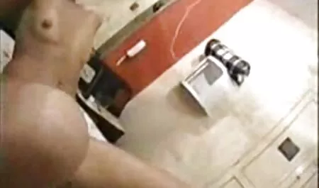Negatywne łzy erotyka striptiz