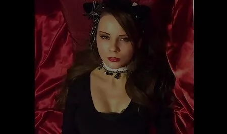 Nastya jest przyzwyczajona do otrzymywania dwóch filmiki erotyczne grupowe