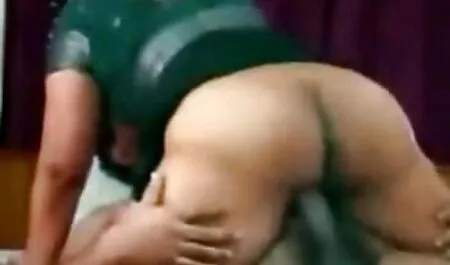 Szef działu youtube darmowe filmiki erotyczne kadr dostał miód z sekretarzem przy stole