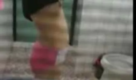 Busty dziwka z filmy pornograficzne ostre unshave brain