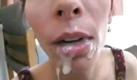 Latina z niesamowitym filmy erotyczne online za darmo uśmiechem