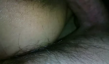 Jej tyłek siedziała darmowe filmy porno w kuchni na dildo
